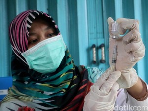 MUI Ajak Masyarakat Tak Ragu untuk Vaksin MR