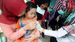 Begini Ekspresi Anak-anak saat Vaksin Difteri