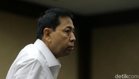 Novanto didakwa menerima duit total USD 7,3 juta.