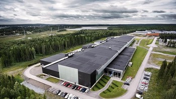 Data center Facebook berlokasi di Lulea, Swedia. Bangunan ini mulai digunakan pada tahun 2013 dan merupakan data center pertama Facebook di luar Amerika Serikat. (Foto: Facebook)