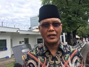 Bukan soal WAG TNI-Polri, Ini yang Diinginkan Publik dari Jokowi Versi PKS