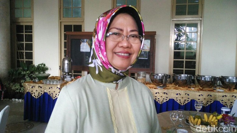 Peneliti LIPI Siti Zuhro Jadi Tim Fit and Proper Test Wagub DKI Peneliti LIPI Siti Zuhro Jadi Tim Fit and Proper Test Wagub DKI