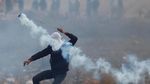 Aksi Pemuda Palestina Menentang Keputusan Trump