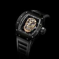 Red Skull RM 52-01: US$ 1,41 Juta atau Rp 19 Miliar. Berikut adalah salah satu jam ikonik dari Richard Mille, yang memiliki ciri khas bentuk tengkorak dan didesain dengan nano-ceramic. Jam tangan ini juga dijual sangat terbatas, hanya 30 buah di dunia.Foto: Dok. Richard Mille