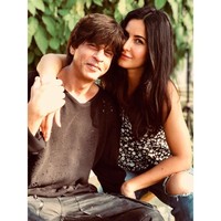 Katrina bersama Shah Rukh Khan pernah terlibat dalam film bertajuk Jab Tak Hai Jan yang tayang pada 2012 lalu. Foto: Instagram