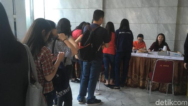 Cegah Difteri, Mahasiswa Untar Ikut Imunisasi Gratis