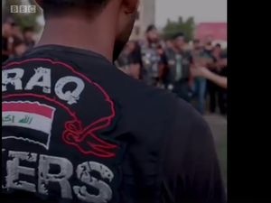 Kisah Para Pengendara Motor Irak yang Dihadang Bom dan Tembakan