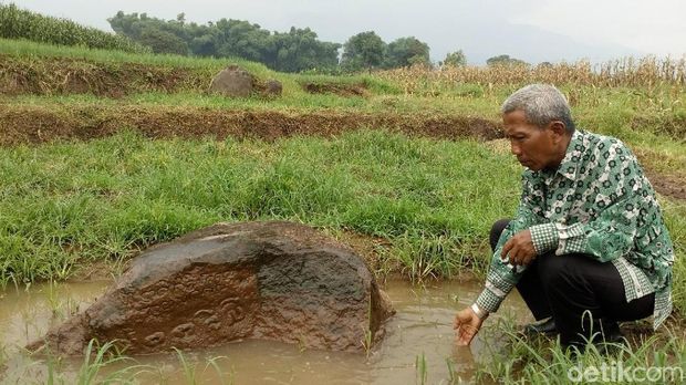 Batu Prasasti Peninggalan Kerajaan Singosari/
