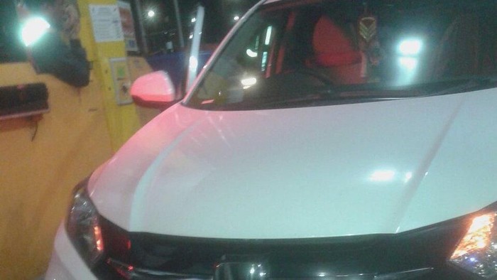 Tabrakan Dua Mobil Di Gerbang Tol Tebet, Pengemudi Diduga Mabuk