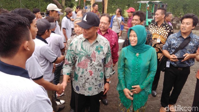 Mendikbud Janji Naikkan Honor Juru Pugar Candi