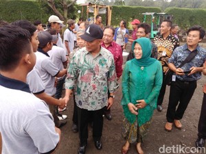 Mendikbud Janji Naikkan Honor Juru Pugar Candi