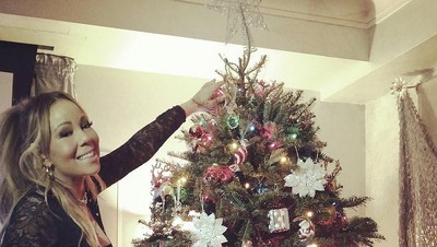 Foto: Inspirasi Dekorasi Pohon Natal dari Kylie Jenner Hingga Mariah Carey
