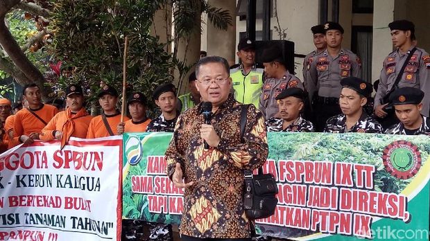 Dirut PTPN IX Irianto Hutagaol menemui karyawan
