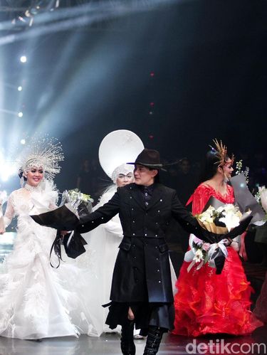 Desainer aksesori Rinaldy A. Yunardi. 