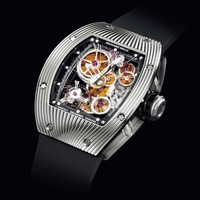 Meterorite Watch RM-018: US$ 1 Juta atau Rp 13,5 Miliar. Richard Mille dan desainer perhiasan Boucheron bekerjasama membuat jam tangan satu ini. Mengutip Huffington Post, bagian roda mesinnya dibuat dari meteorit chondrite, yang datang dari sabuk asteroid antara Jupiter dan Mars. Foto: Dok. Richard Mille
