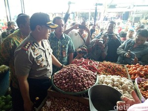 Polisi di Banyuwangi Antisipasi Harga Sembako Naik Saat Tahun Baru