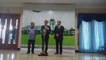 Foto: Jokowi Pulang ke Tanah Air Usai Bela Palestina di KTT OKI