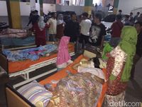 Rumah Sakit Kurna Cilegon Kebakaran, Pasien Dievakuasi