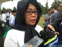 Kenangan Sang Putri Temani Hari-hari Terakhir AM Fatwa