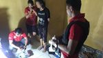 Penampakan Polisi Ubek-ubek Sarang Narkoba di Tanah Kusir