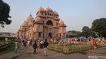 Foto: Indahnya Keberagaman Agama di Kolkata, India