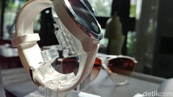 banyak kegiatan pengguna yang bisa diukur menggunakan jam Vivoactive 3, dari yoga sampai triatlon. Foto: detikINET/Anggoro Suryo Jati