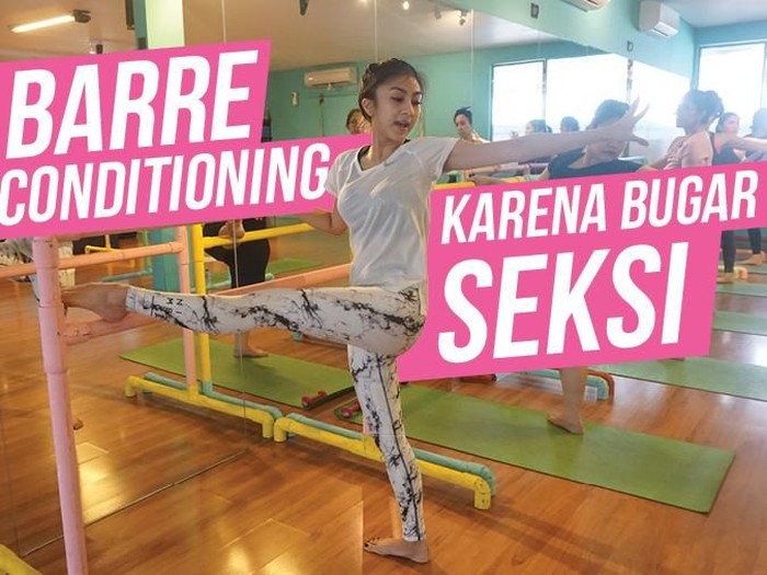 Barre conditioning bukan hanya bisa dilakukan oleh perempuan, pria pun bisa melakukannya. Foto: Widiya Wiyanti/detikHealth Barre conditioning bukan hanya bisa dilakukan oleh perempuan, pria pun bisa melakukannya. Foto: Widiya Wiyanti/detikHealth