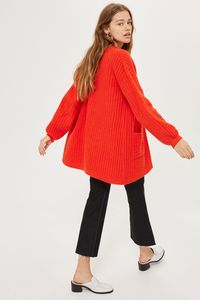 Simpel Tapi Menghangatkan, 5 Kardigan Stylish Ini Cocok Dipakai di Musim Hujan