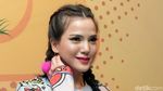 Pesona Para Seleb Hot Mom Tanah Air