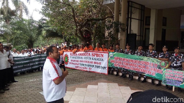 Dirut PTPN IX yang Baru Disambut Demo Karyawan di Semarang Dirut PTPN IX yang Baru Disambut Demo Karyawan di Semarang