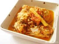 Harum Semerbak Ayam yang Dimasak Dalam Buluh Bambu