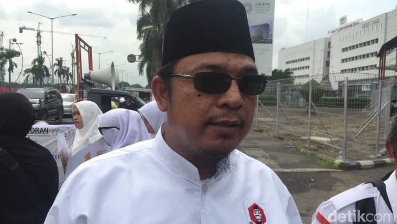 Bang Japar Ancam akan Aksi Lebih Besar Jika DWP Tetap Digelar Bang Japar Ancam akan Aksi Lebih Besar Jika DWP Tetap Digelar