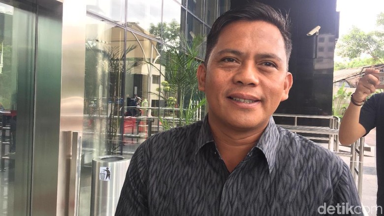 Ketua Fraksi PKB DPRD Jambi Tolak Temui Tersangka Suap APBD Ketua Fraksi PKB DPRD Jambi Tolak Temui Tersangka Suap APBD