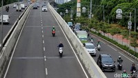 Bagaimana menurut pendapat Anda soal aksi pemotor yang nekat terobos JLNT tersebut? Berani mencoba?