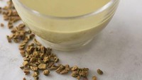 Sedang jadi suguhan andalan banyak kafe, Turmeric Tea. Teh dengan campuran bubuk kunyit dan susu serta gula. rasanya aromatik dengan khasiat sehat kunyit.Foto: Istimewa