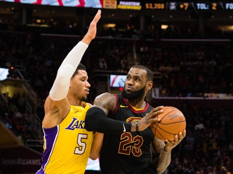 LeBron Samai Larry Bird, Cavs Bekap Lakers LeBron Samai Larry Bird, Cavs Bekap Lakers