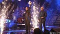 Di momen ultah Transmedia, Chairul Tanjung mengumumkan Transmedia akan menyiarkan gelaran Piala Dunia 2018. Foto: Hanif Hawari