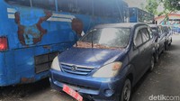 Tak hanya itu, Fadli juga sempat meninjau lokasi parkir di DPR. Dia menilai lokasi parkir di kompleks parlemen kurang memadai.