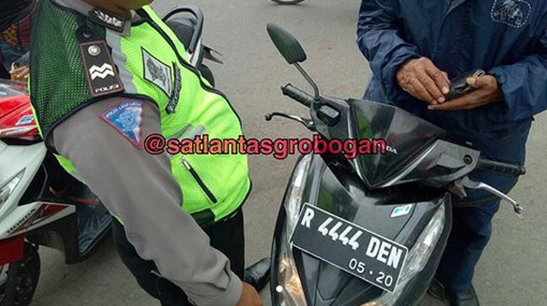 Foto: Instagram/@satlantasgrobogan Foto: Instagram/@satlantasgrobogan