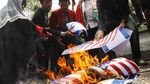 Aksi di Depan Kedubes AS Kecam Trump dan Israel
