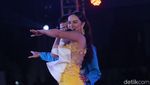 Intip Kemeriahan HUT Transmedia 16 Bertabur Bintang
