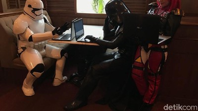Ketika Darth Vader dan Stromtroopers Sibuk Main Laptop