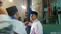 Anies saat mengecek ke lantai 11 gedung DPRD DKI.