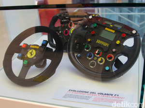 Setir Mobil F1, yang Lebih Rumit dari Setir Mobil Biasa