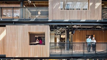 Ini adalah kantor Airbnb yang baru ditempati sejak tahun 2016 di Dublin, Irlandia. Foto: Design Boom