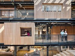 Ketika Bekas Gudang Disulap Jadi Kantor Super Keren