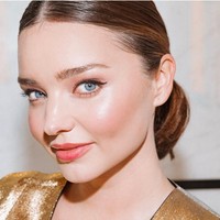 Meski menikahi bos Snapchat Evan Spiegel, Miranda Kerr rajin posting di Instagram. Wanita asal Australia tersebut kini punya 11,6 jutaan follower. Foto: Instagram