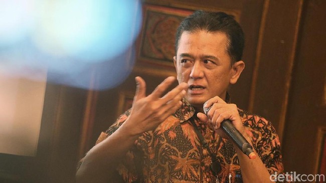 Fakta di Balik Rencana Chandra Hamzah Jadi Bos Bank BUMN