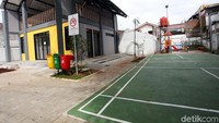 Ruang Publik Terpadu Ramah Anak (RPTRA) Asri 13 yang sudah selesai pembangunannya belum bisa digunakan secara umum.