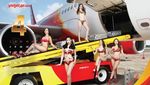Foto: Kalender Pramugari Seksi ala Maskapai Bikini